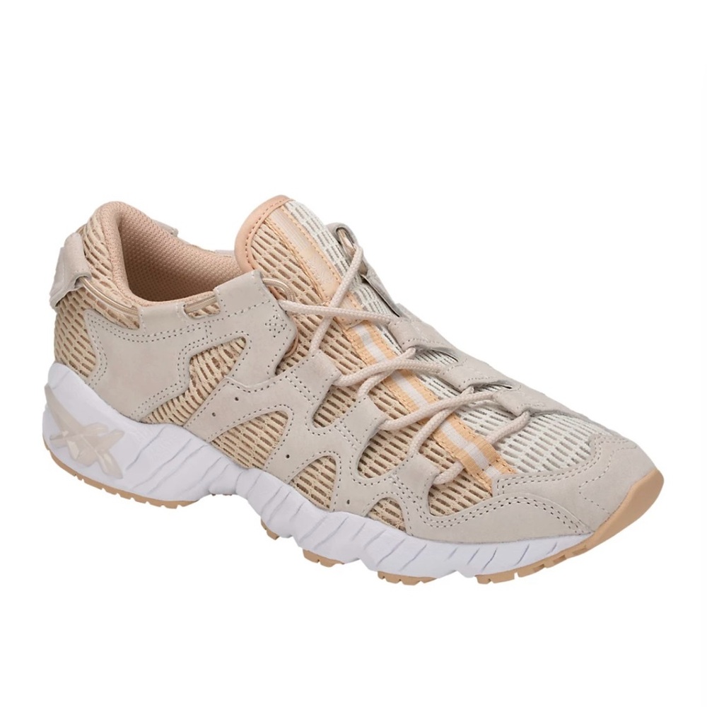 ASICS GEL-MAI - Beige and White Sneakers - W7.5 - New w/ Box
